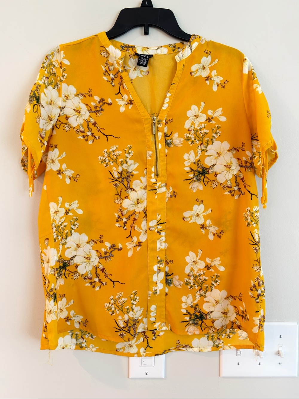 Rue21 Yellow Floral Zip-Front Blouse